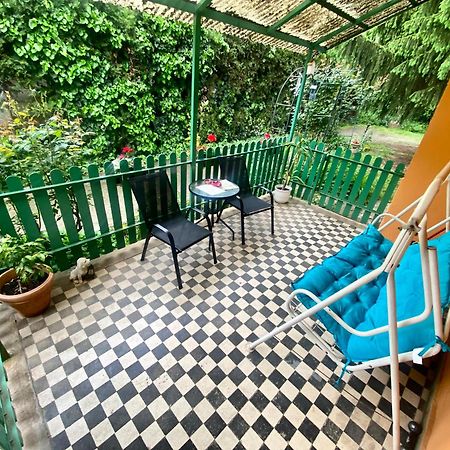Grany'S Retro Guesthouse Near Budapest Airport Vecses Luaran gambar