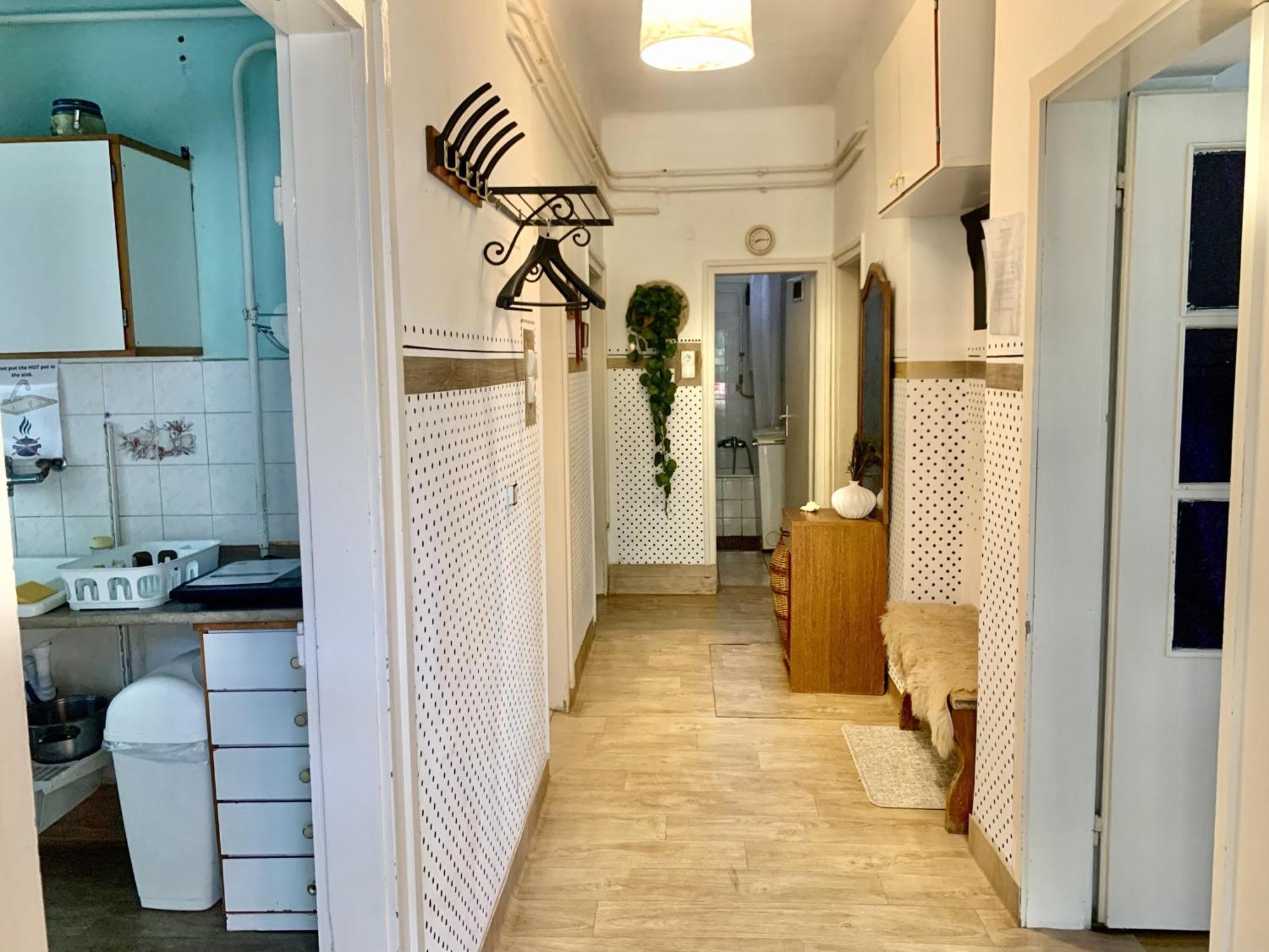 Grany'S Retro Guesthouse Near Budapest Airport Vecses Luaran gambar